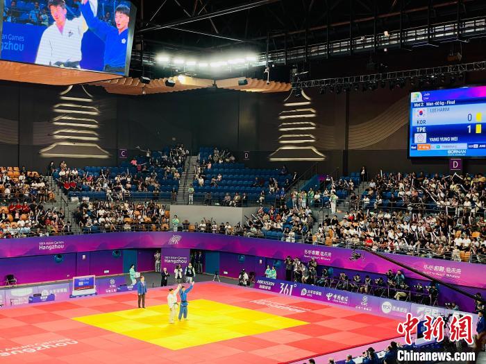 中国台北选手杨勇纬斩获亚运首金 队史首枚柔道