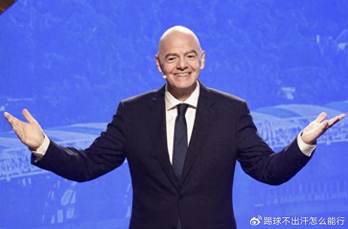 中国裁判马宁携手国际精英执法美加墨世界杯，