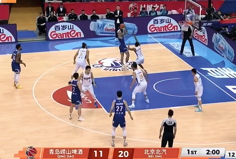 周琦两双引领北京客场力克青岛取三连胜