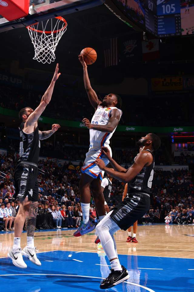 雷霆VS马刺西部王座争夺战MVP悬念