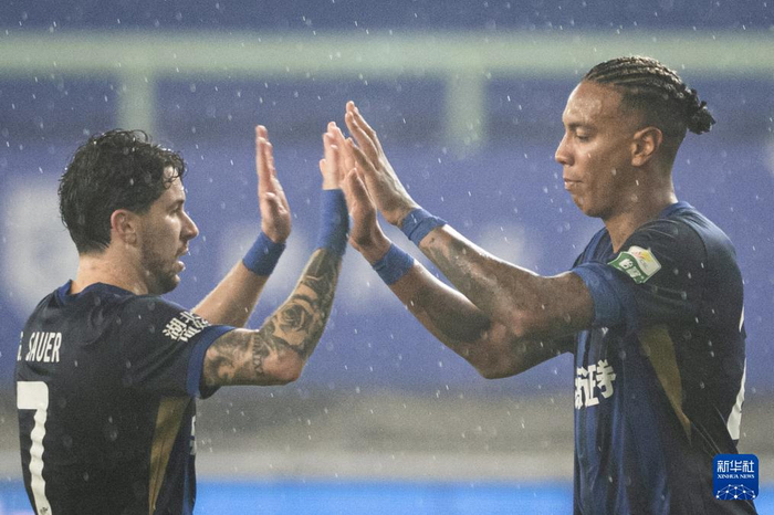 武汉三镇队主场力克浙江绿城，两连胜稳固积分